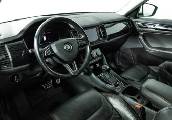 Подержанный автомобиль Skoda Kodiaq 2019 года (11 фото)