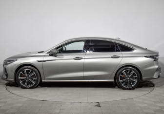 Подержанный автомобиль Chery Arrizo 8 2023 года (8 фото)