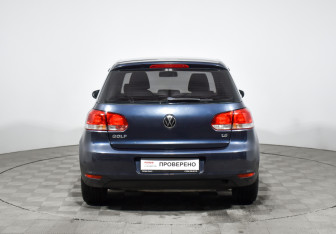 Подержанный автомобиль Volkswagen Golf Hatchback 2012 года (6 фото)