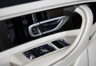 Подержанный автомобиль Bentley Continental GT Coupe 2008 года (26 фото)