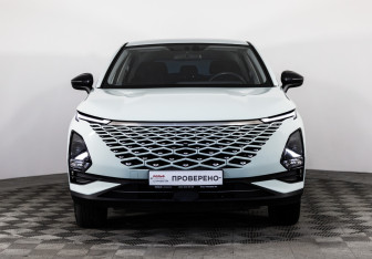 Подержанный автомобиль Omoda C5 2024 года (3 фото)