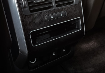 Подержанный автомобиль Land Rover Range Rover Sport 2019 года (21 фото)