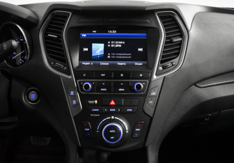 Подержанный автомобиль Hyundai Santa Fe 2017 года (18 фото)