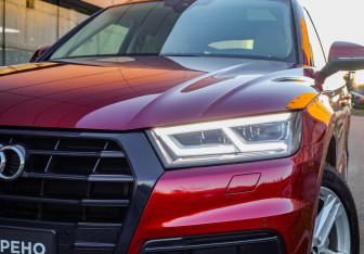 Подержанный автомобиль Audi Q5 2019 года (2 фото)
