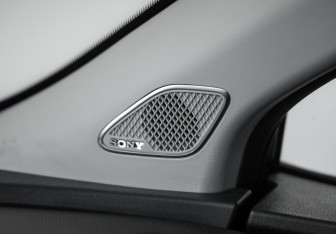Подержанный автомобиль Omoda C5 2023 года (22 фото)