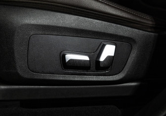 Подержанный автомобиль BMW X3 2018 года (15 фото)