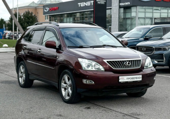 Подержанный автомобиль Lexus RX 2007 года (3 фото)