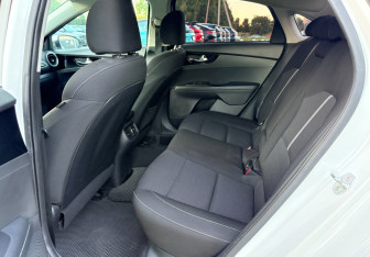 Подержанный автомобиль Kia Cerato Sedan 2020 года (11 фото)