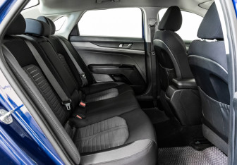 Подержанный автомобиль Kia K5 2020 года (20 фото)