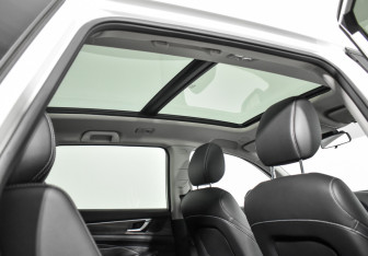 Подержанный автомобиль Evolute i-SPACE 2024 года (22 фото)