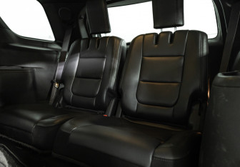 Подержанный автомобиль Ford Explorer 2014 года (23 фото)