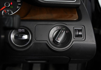 Подержанный автомобиль Volkswagen Passat Wagon 2011 года (16 фото)