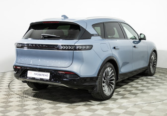 Подержанный автомобиль Voyah Free 2023 года (5 фото)