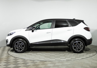 Подержанный автомобиль Renault Kaptur 2021 года (8 фото)