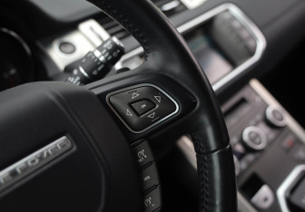 Подержанный автомобиль Land Rover Range Rover Evoque 2015 года (19 фото)