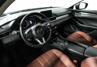 Подержанный автомобиль Mazda 6 Sedan 2020 года (11 фото)