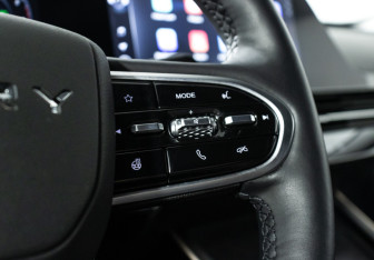 Подержанный автомобиль Omoda C5 2023 года (22 фото)