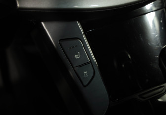 Подержанный автомобиль Hyundai i40 Sedan 2013 года (17 фото)
