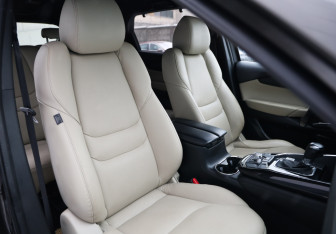 Подержанный автомобиль Mazda CX-9 2018 года (27 фото)