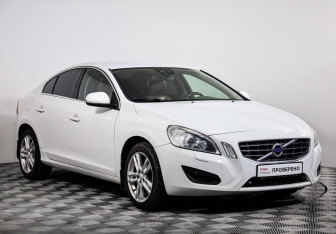 Подержанный автомобиль Volvo S60 2011 года (3 фото)
