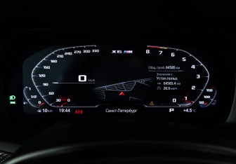 Подержанный автомобиль BMW X6 M 2021 года (12 фото)