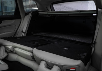 Подержанный автомобиль Volvo XC60 2021 года (26 фото)