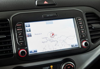 Подержанный автомобиль Kia Picanto 2015 года (16 фото)