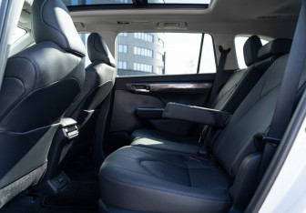 Новый Toyota Highlander 2025 (12 фото)