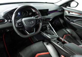 Подержанный автомобиль Kaiyi E5 2023 года (11 фото)