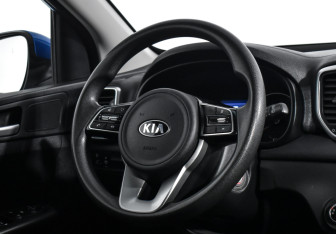 Подержанный автомобиль Kia Sportage 2019 года (15 фото)