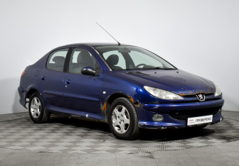 Подержанный автомобиль Peugeot 206 Sedan 2009 года (3 фото)