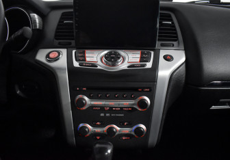 Подержанный автомобиль Nissan Murano Suv 2011 года (15 фото)
