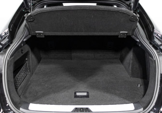 Подержанный автомобиль Geely Tugella 2023 года (27 фото)