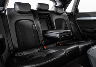 Подержанный автомобиль Audi Q3 2013 года (26 фото)