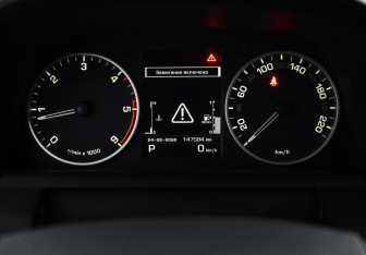 Подержанный автомобиль Land Rover Discovery 2012 года (20 фото)