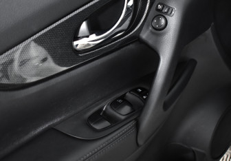 Подержанный автомобиль Nissan X-Trail 2017 года (18 фото)