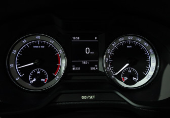 Подержанный автомобиль Skoda Octavia Liftback 2019 года (12 фото)