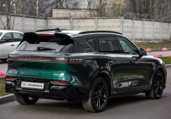 Подержанный автомобиль Voyah Free 2025 года (7 фото)