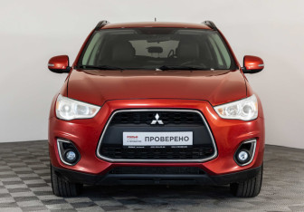 Подержанный автомобиль Mitsubishi ASX 2013 года (2 фото)