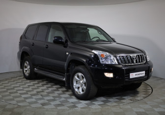 Подержанный автомобиль Toyota Land Cruiser Prado 2007 года (3 фото)