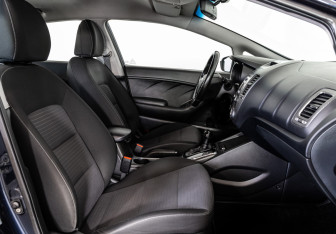 Подержанный автомобиль Kia Cerato Sedan 2018 года (18 фото)