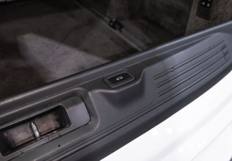Подержанный автомобиль Land Rover Range Rover 2013 года (26 фото)
