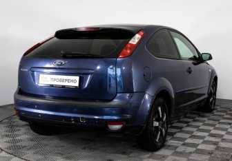 Подержанный автомобиль Ford Focus Hatchback 2006 года (5 фото)