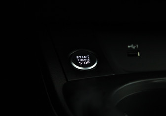 Подержанный автомобиль Audi A4 Sedan 2020 года (20 фото)