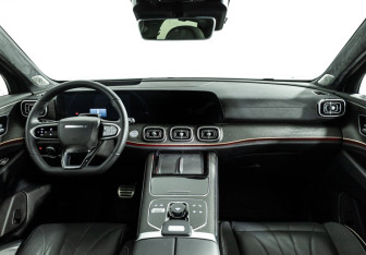 Подержанный автомобиль Jaecoo J8 2024 года (13 фото)