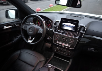 Подержанный автомобиль Mercedes-Benz GLE 2018 года (9 фото)