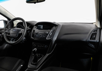 Подержанный автомобиль Ford Focus Wagon 2016 года (9 фото)