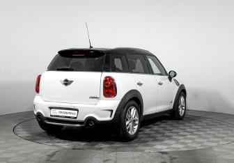 Подержанный автомобиль MINI Countryman 2012 года (5 фото)