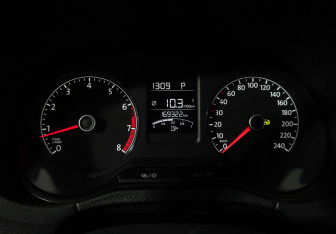 Подержанный автомобиль Volkswagen Polo Sedan 2016 года (12 фото)