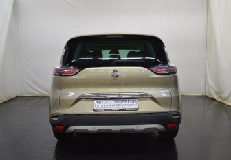 Подержанный автомобиль Renault Espace 2016 года (6 фото)